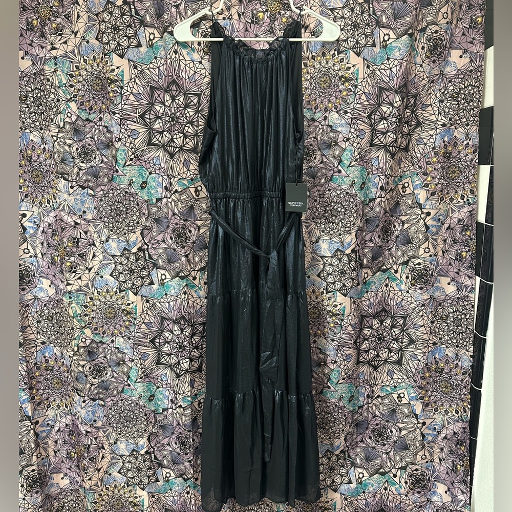 NWT Simply Vera black midi dress, Medium